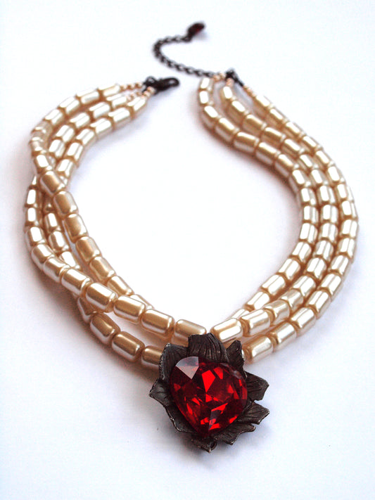 'L'amour du Temps' necklace